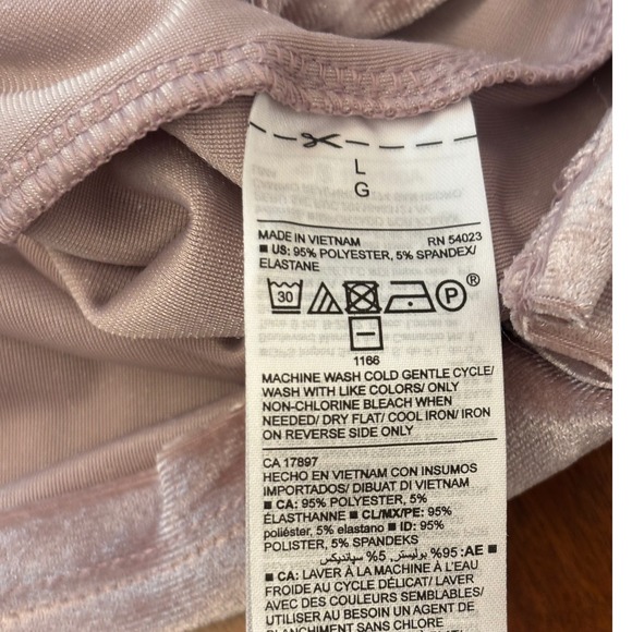 Old Navy Velvet T-Shirt Casual Short Sleeve Top‎ Soft Pink Women's L Luxe EUC - Picture 4 of 8